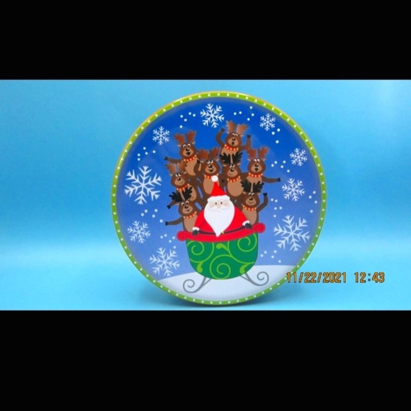 💥3/$15💥Swiss Colony holidy treats cookies candies tin Santa and his reindeer - Picture 1 of 5